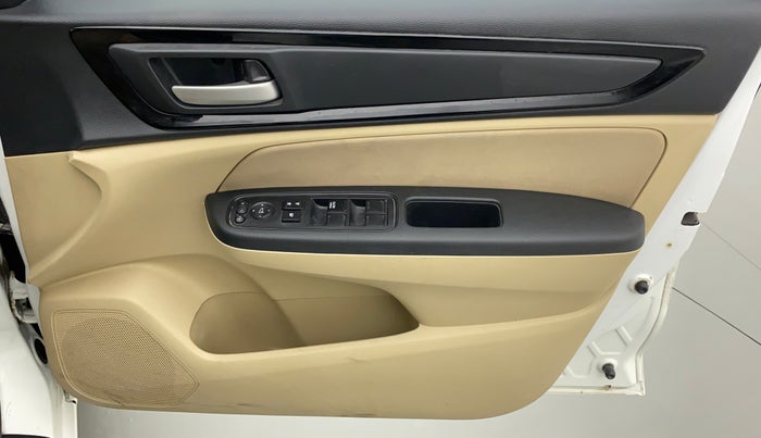 2019 Honda Amaze 1.2 SMT I VTEC, Petrol, Manual, 11,581 km, Driver Side Door Panels Control