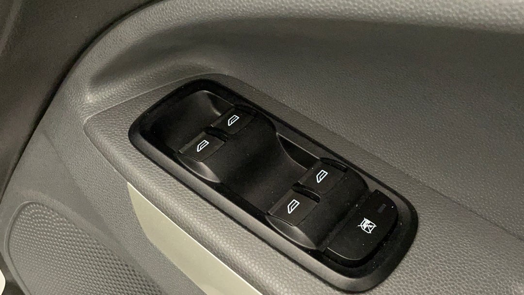 2015 Ford Ecosport Trend, Automatic, 76927 km, Drivers Side Door Panel Controls