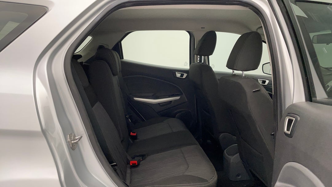 2015 Ford Ecosport Trend, Automatic, 76927 km, Right Side Rear Door Cabin View