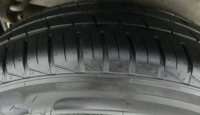 2017 Maruti Celerio ZXI AMT, Petrol, Automatic, 58,602 km, Right Rear Tyre Tread