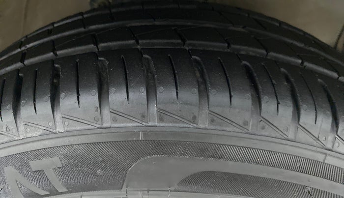 2017 Maruti Celerio ZXI AMT, Petrol, Automatic, 58,602 km, Right Front Tyre Tread