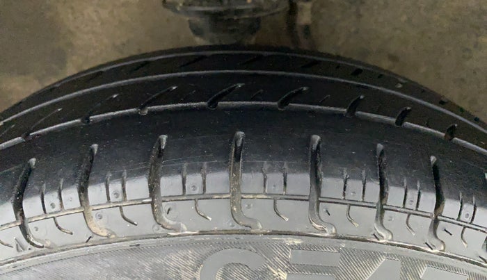 2018 Maruti Alto 800 LXI, Petrol, Manual, 41,580 km, Left Front Tyre Tread