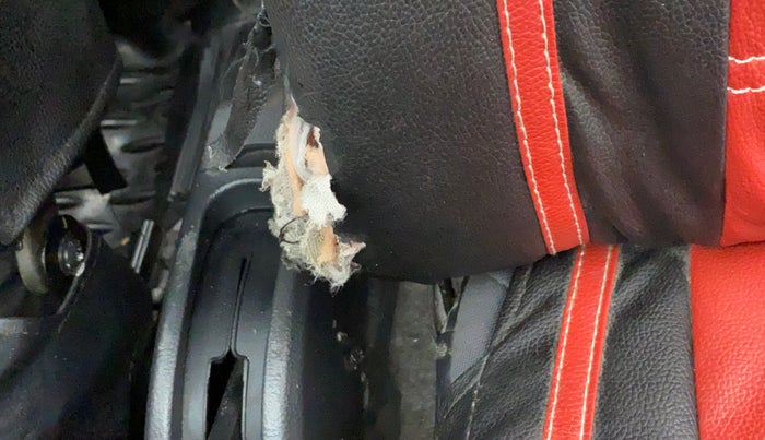 2018 Maruti Alto 800 LXI, Petrol, Manual, 41,580 km, Front left seat (passenger seat) - Cover slightly torn