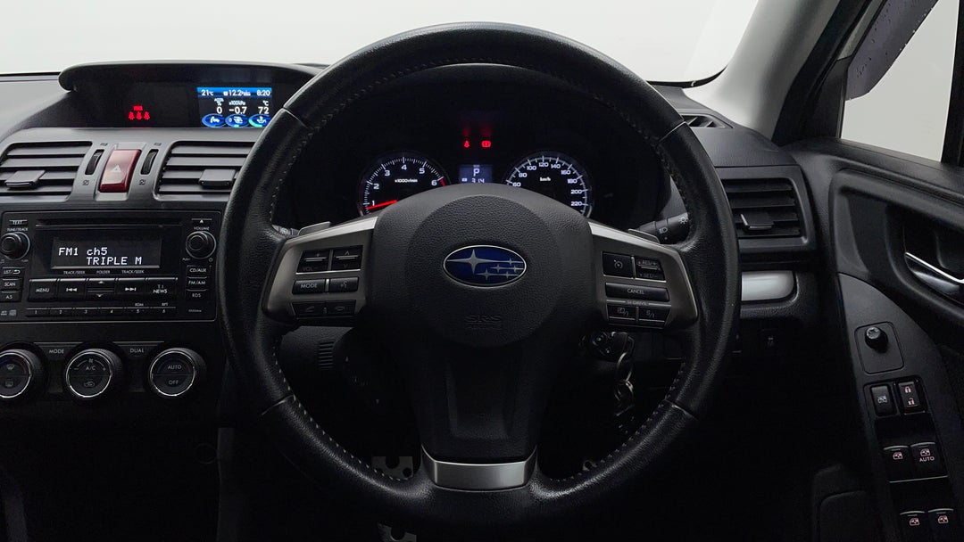 2013 Subaru Forester 2.0xt, Automatic, 130171 km, Steering Wheel Close-up