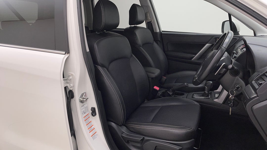 2013 Subaru Forester 2.0xt, Automatic, 130171 km, Right Side Front Door Cabin View