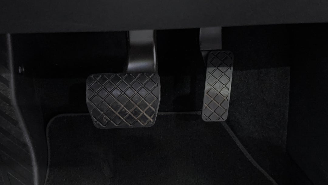 Pedals and Footmat