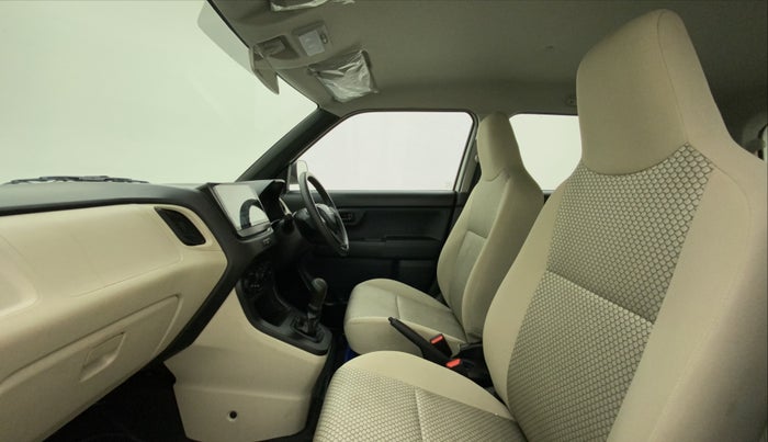 2022 Maruti New Wagon-R LXI 1.0, Petrol, Manual, 12,434 km, Right Side Front Door Cabin