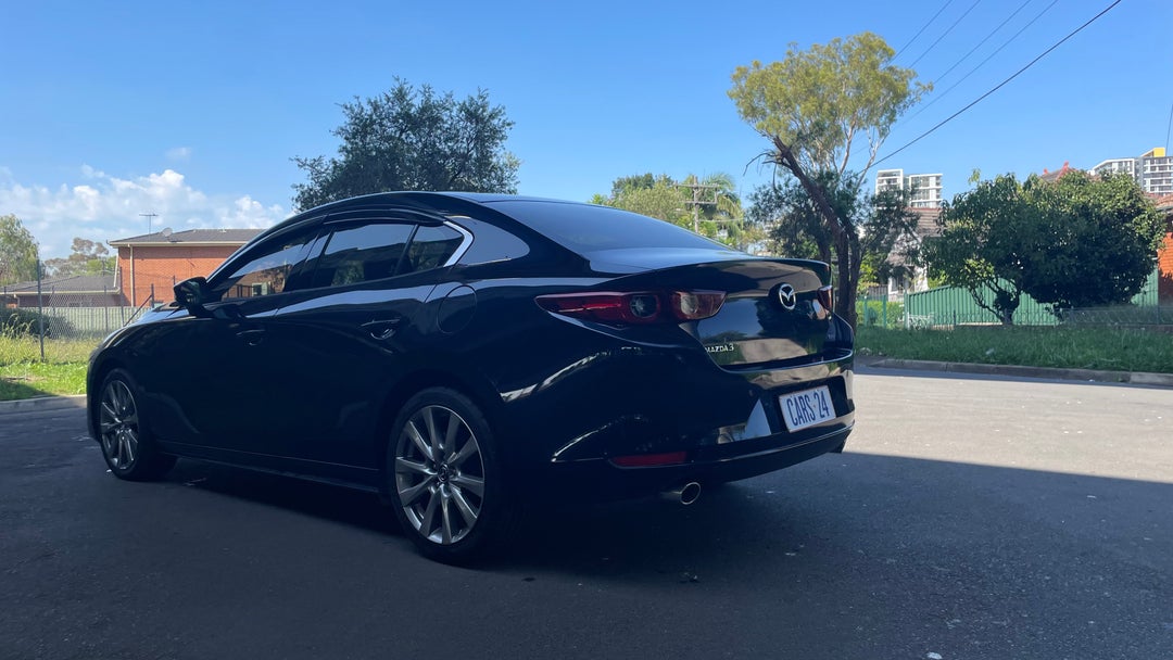 Left Back Diagonal (45- Degree) View