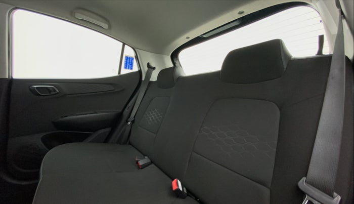 2020 Hyundai GRAND I10 NIOS SPORTZ MT DUAL TONE, Petrol, Manual, 13,749 km, Right Side Rear Door Cabin