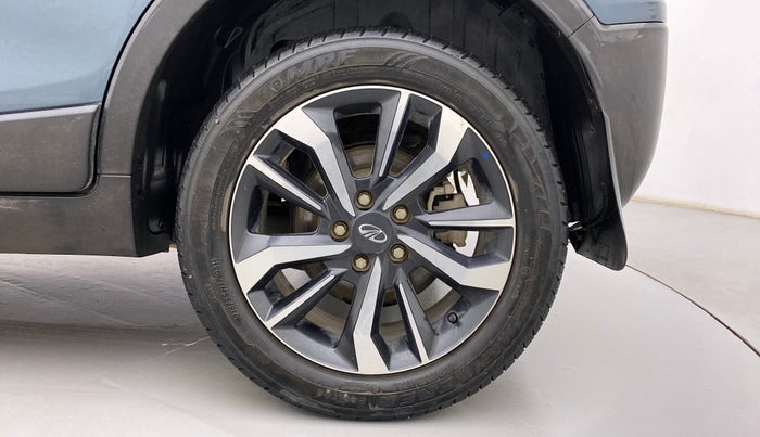 2020 Mahindra XUV300 W8 (O) 1.5 DIESEL, Diesel, Manual, 37,479 km, Left Rear Wheel