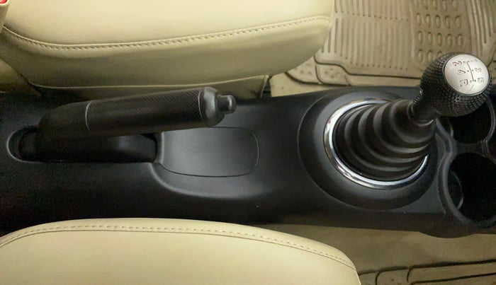 2012 Honda Brio V MT, Petrol, Manual, 23,980 km, Gear Lever