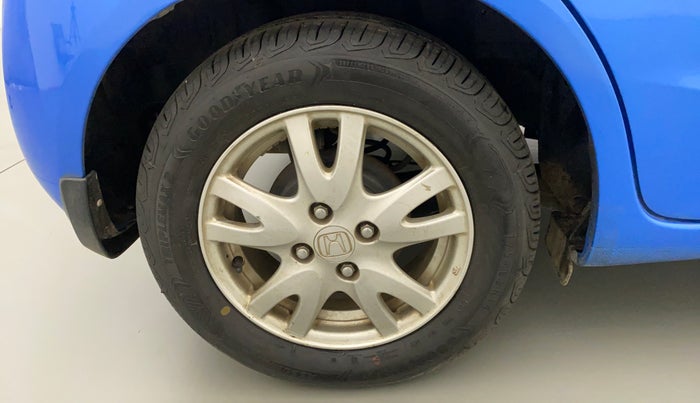 2012 Honda Brio V MT, Petrol, Manual, 23,980 km, Right Rear Wheel