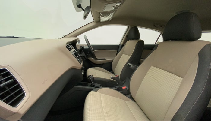 2019 Hyundai Elite i20 ASTA (O) CVT, Petrol, Automatic, 18,643 km, Right Side Front Door Cabin