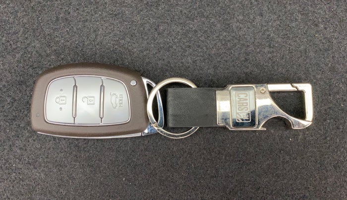 2019 Hyundai Elite i20 ASTA (O) CVT, Petrol, Automatic, 18,643 km, Key Close Up