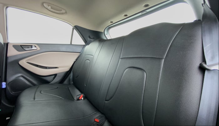 2018 Hyundai Elite i20 Magna Executive 1.2, Petrol, Manual, 15,941 km, Right Side Rear Door Cabin