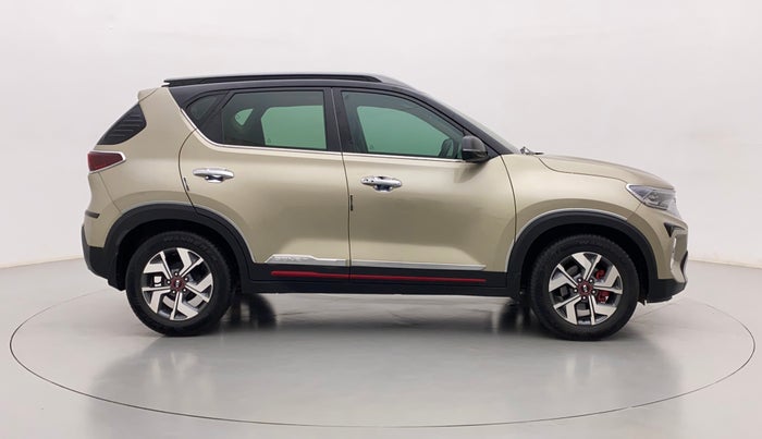 2020 KIA SONET GTX PLUS 1.5 MT DUAL TONE, Diesel, Manual, 39,742 km, Right Side View