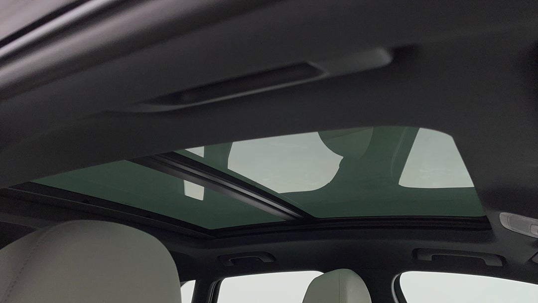 Interior Sunroof/Moonroof