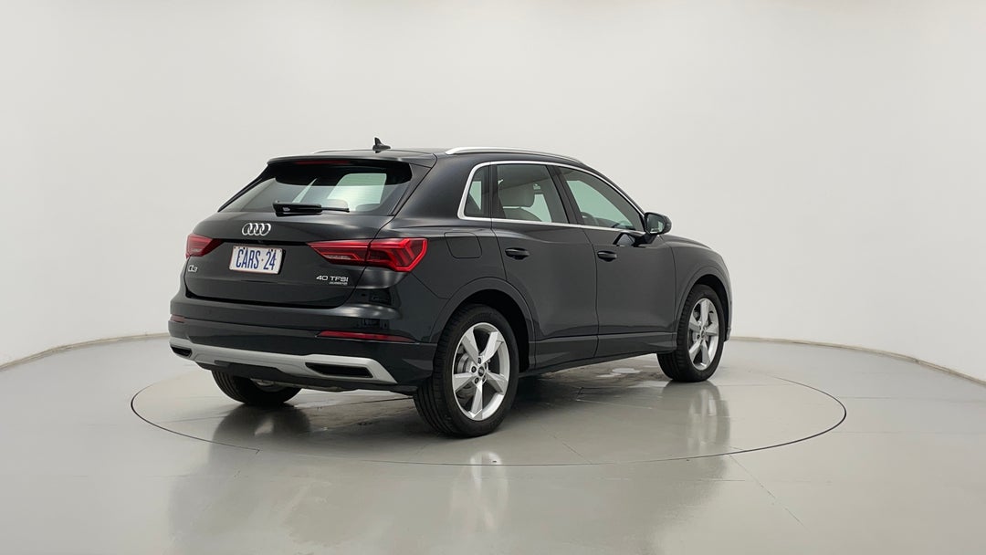 Right Back Diagonal (45- Degree) View