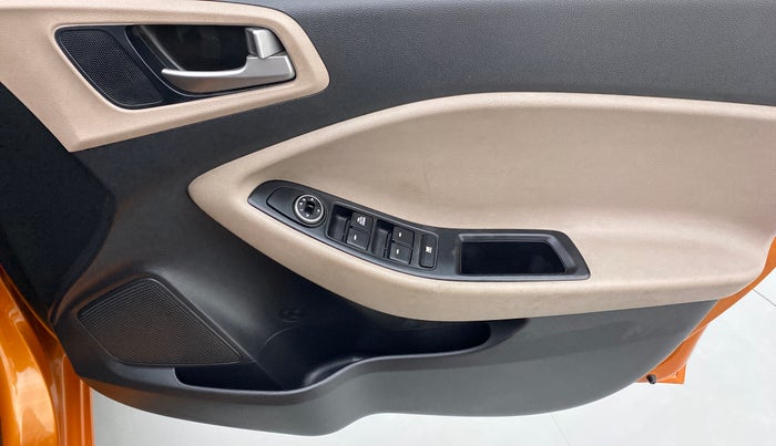 2018 Hyundai Elite i20 Magna Executive 1.2, Petrol, Manual, 24,062 km, Driver Side Door Panels Control
