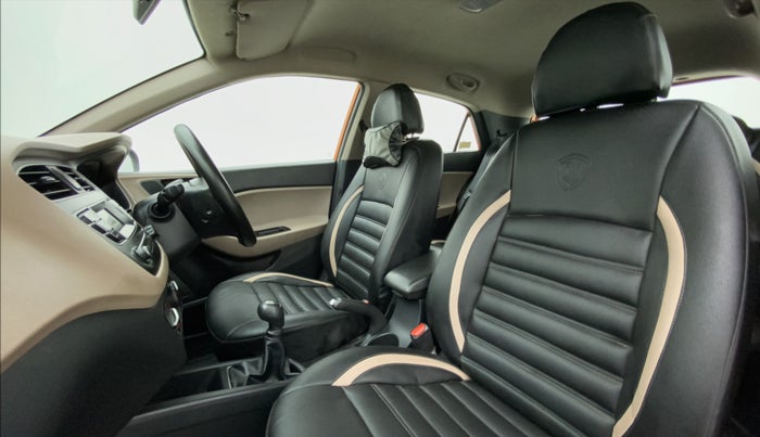 2018 Hyundai Elite i20 Magna Executive 1.2, Petrol, Manual, 24,062 km, Right Side Front Door Cabin