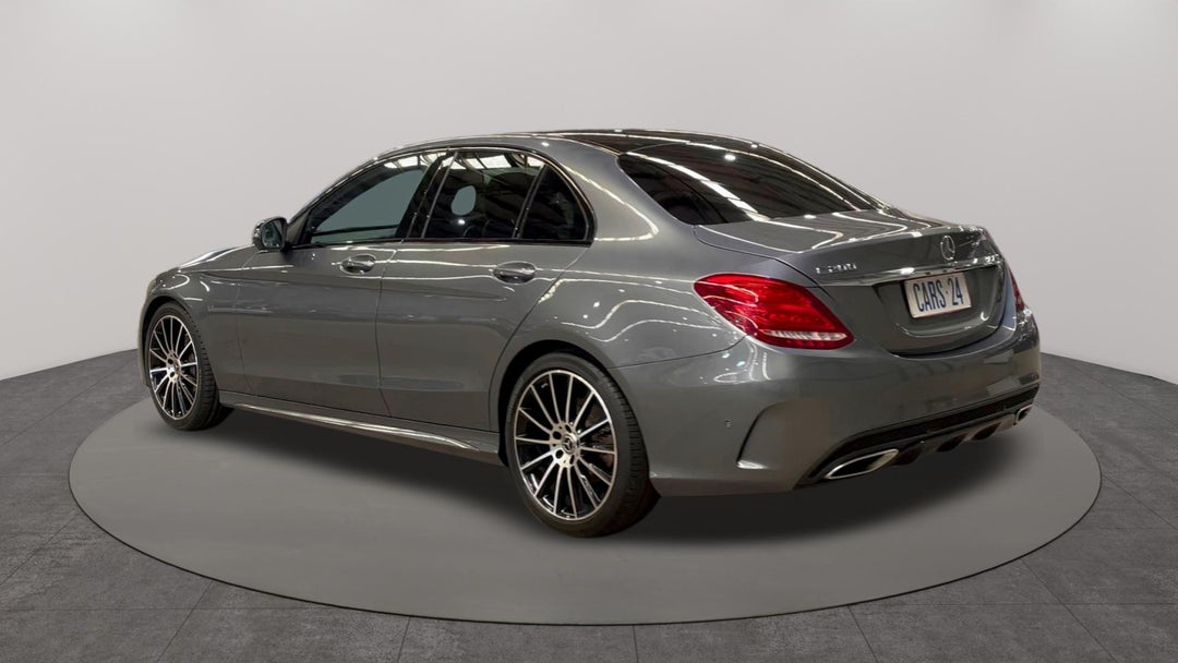 Left Back Diagonal (45- Degree) View