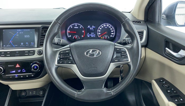 2017 Hyundai Verna 1.6 CRDI SX + AT, Diesel, Automatic, 49,713 km, Steering Wheel Close Up