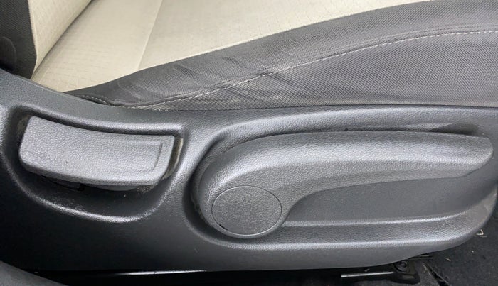2017 Hyundai Verna 1.6 CRDI SX + AT, Diesel, Automatic, 49,713 km, Driver Side Adjustment Panel