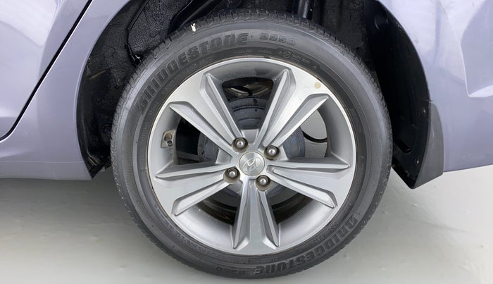 2017 Hyundai Verna 1.6 CRDI SX + AT, Diesel, Automatic, 49,713 km, Left Rear Wheel