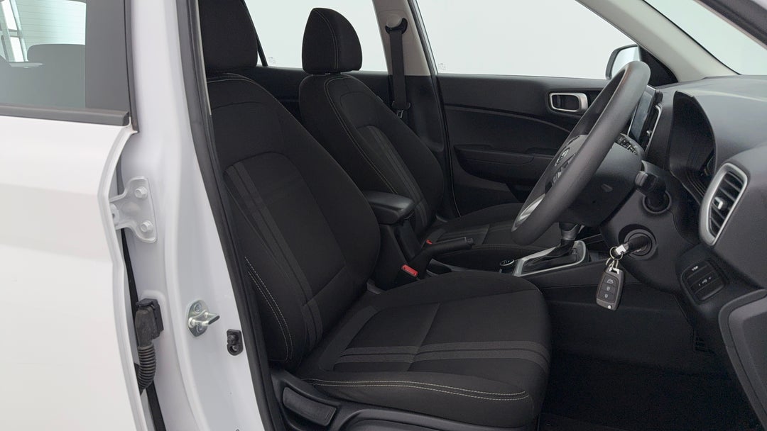 2023 Hyundai Venue Venue, Automatic, 56813 km, Right Side Front Door Cabin View