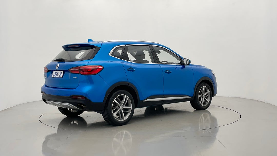 Right Back Diagonal (45- Degree) View