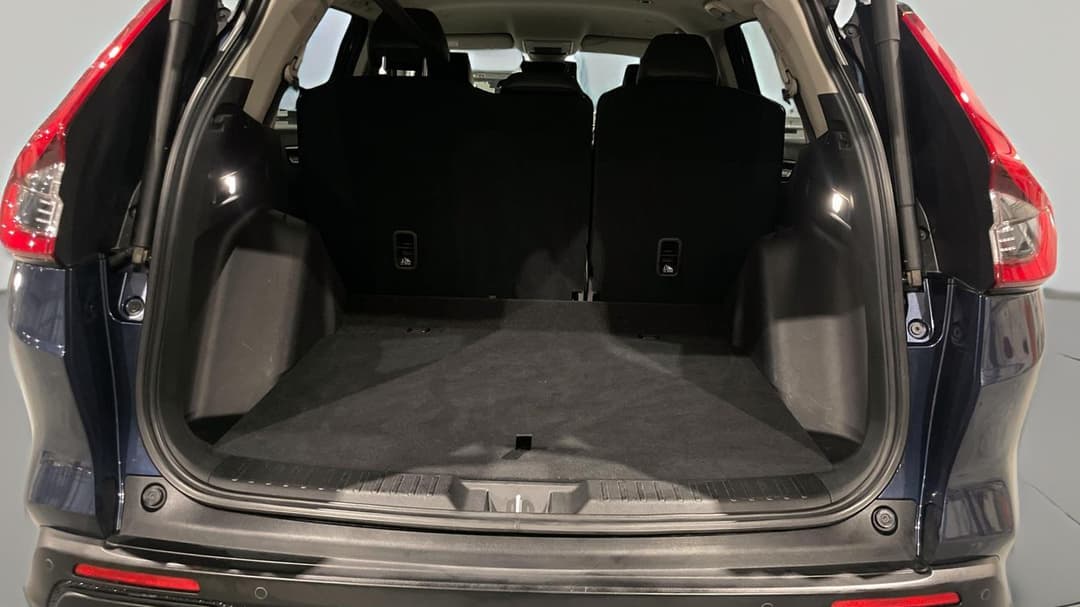 2024 Honda CR-V Vti L (AWD) 5 Seats, Automatic, 21907 km, Boot Inside View