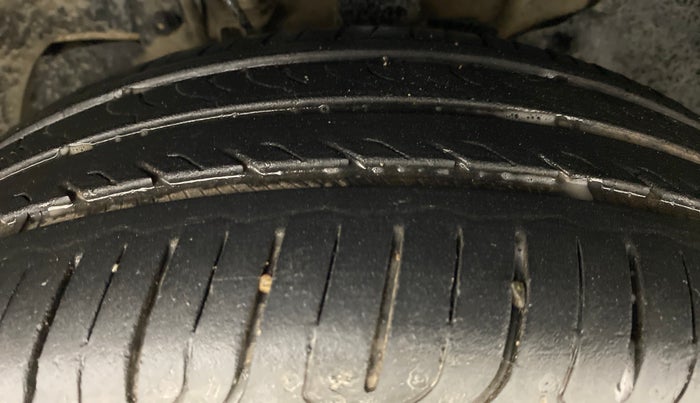 2016 Tata Tiago XZ 1.2 REVOTRON, Petrol, Manual, 59,480 km, Left Front Tyre Tread