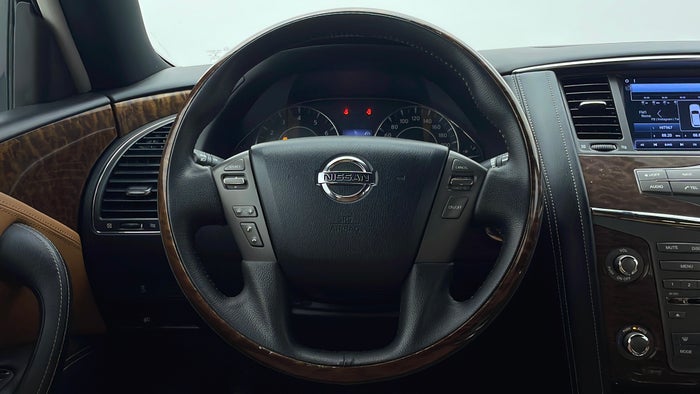 NISSAN PATROL-Steering Wheel Close-up