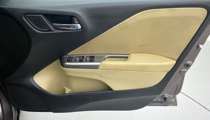 2016 Honda City V MT PETROL, Petrol, Manual, 79,088 km, Driver Side Door Panels Control