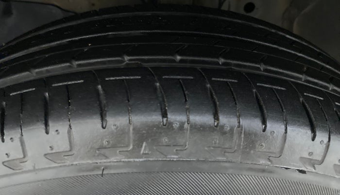 2016 Honda City V MT PETROL, Petrol, Manual, 79,088 km, Left Front Tyre Tread