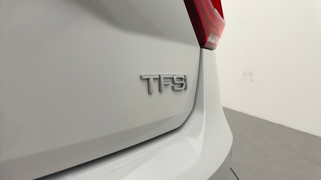 Badge (Boot Right Side)