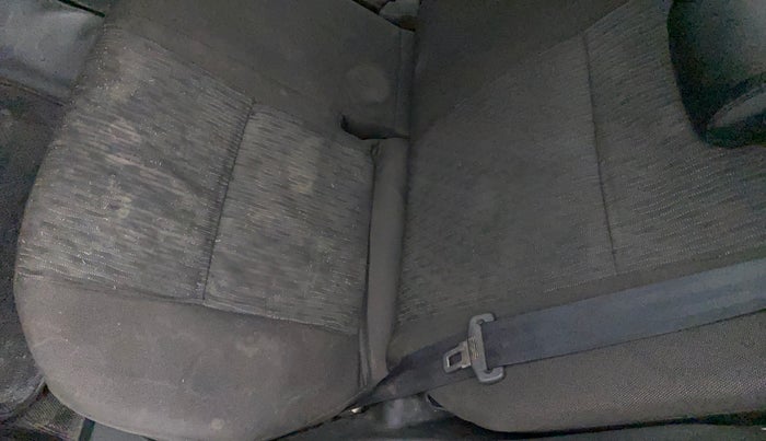 2016 Maruti Baleno DELTA PETROL 1.2, Petrol, Manual, 1,03,198 km, Second-row left seat - Cover slightly stained