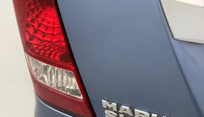 2014 Maruti Wagon R 1.0 LXI CNG, CNG, Manual, 97,331 km, Dicky (Boot door) - Minor scratches