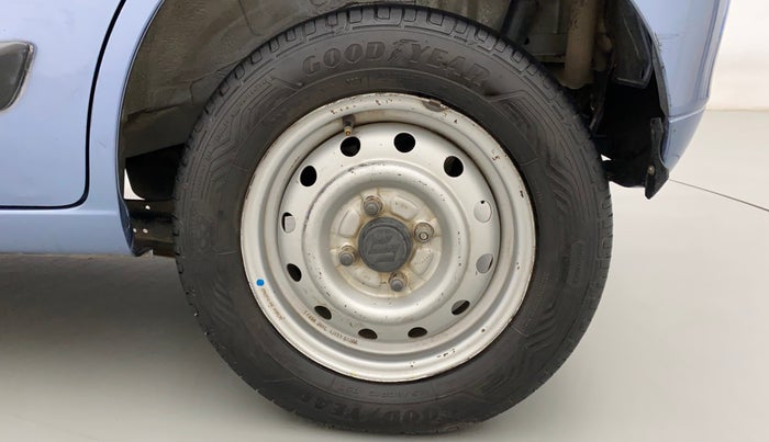 2014 Maruti Wagon R 1.0 LXI CNG, CNG, Manual, 97,331 km, Left Rear Wheel