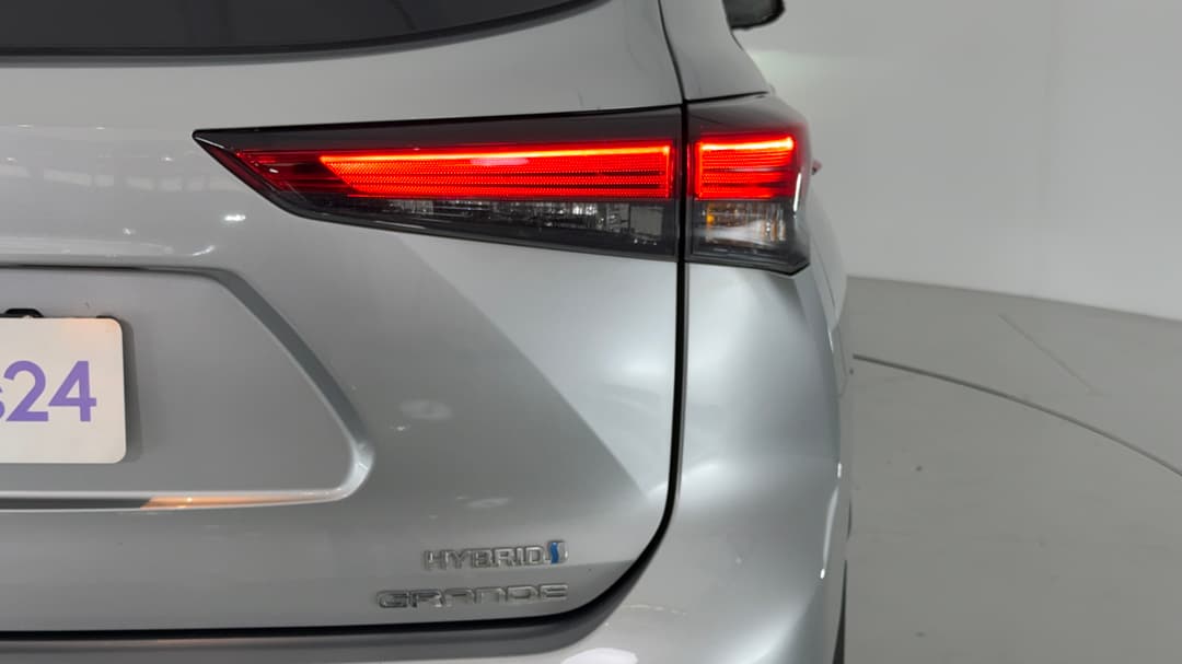 2023 Toyota Kluger Grande Hybrid AWD, Automatic, 57509 km, Badge (Boot Right Side)