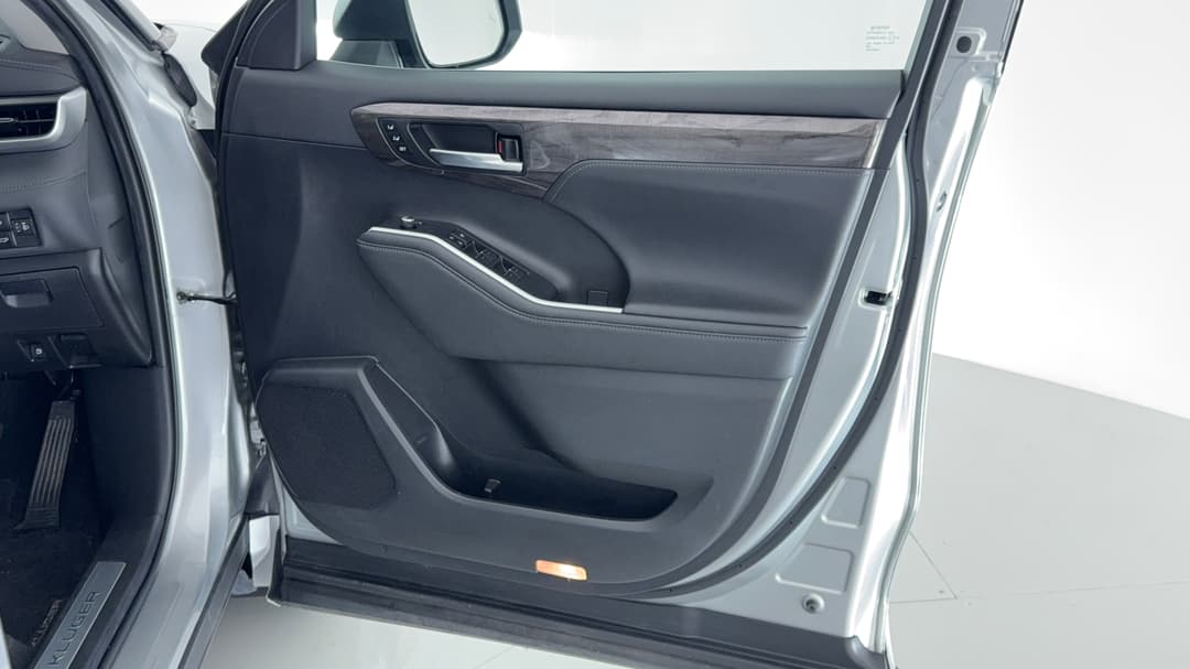 2023 Toyota Kluger Grande Hybrid AWD, Automatic, 57509 km, Speaker View