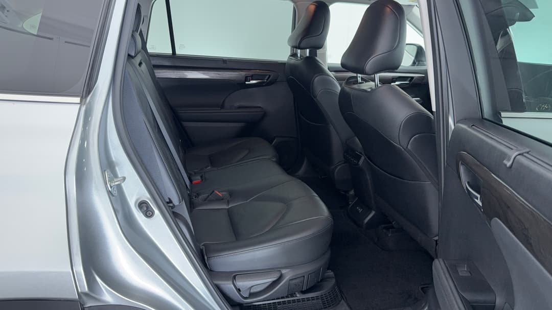 2023 Toyota Kluger Grande Hybrid AWD, Automatic, 57509 km, Right Side Rear Door Cabin View