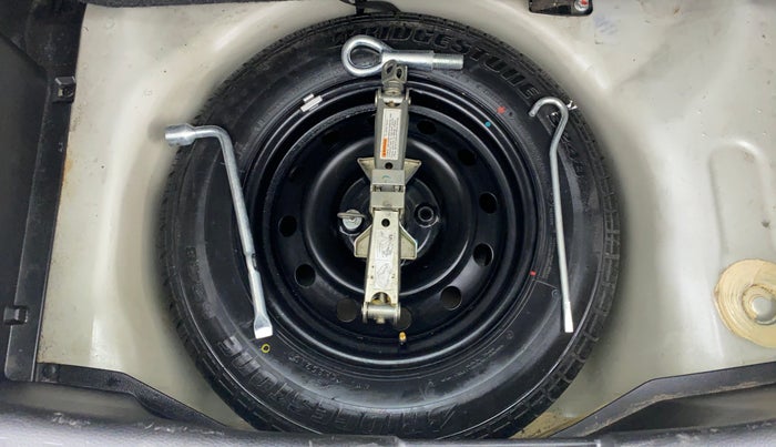 2014 Maruti Swift VXI D, Petrol, Manual, 35,206 km, Spare Tyre