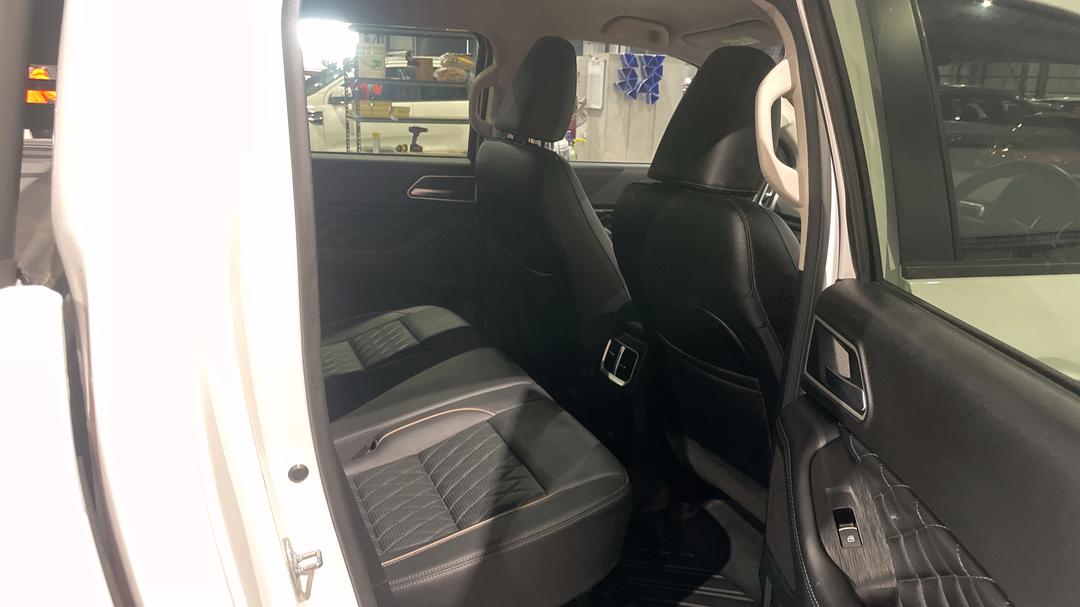 2023 GWM Ute Cannon Vanta (4x4), Automatic, 36833 km, Right Side Rear Door Cabin View