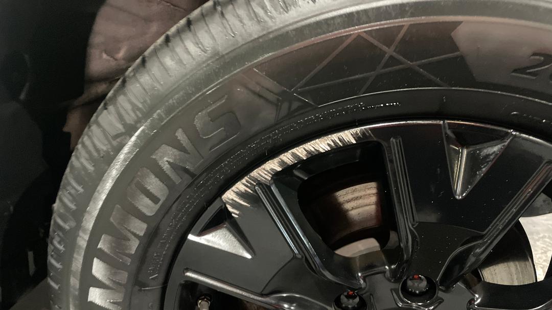 2023 GWM Ute Cannon Vanta (4x4), Automatic, 36833 km, Wheels Rim Front RHS Gutter Rash