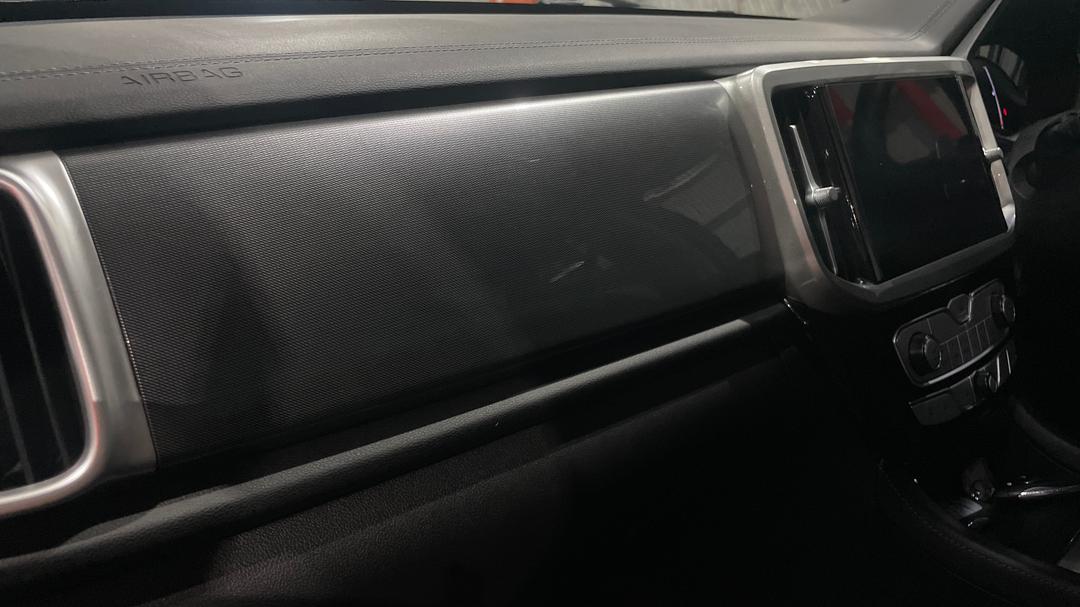2023 GWM Ute Cannon Vanta (4x4), Automatic, 36833 km, Center Console Scuff