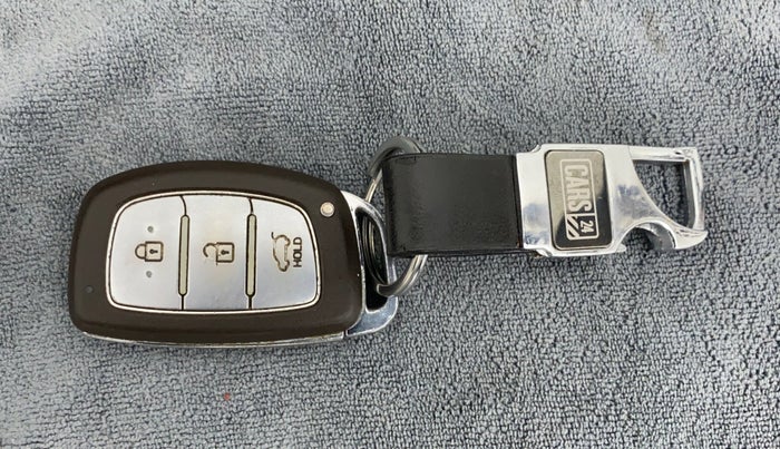2015 Hyundai Elite i20 ASTA 1.2, Petrol, Manual, 76,748 km, Key Close Up