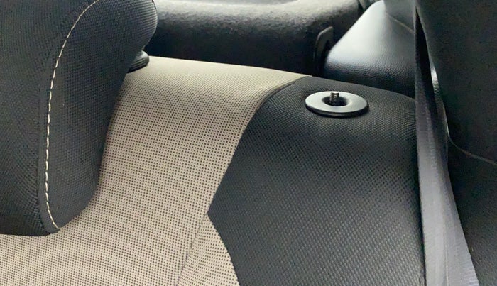 2015 Hyundai Elite i20 ASTA 1.2, Petrol, Manual, 76,748 km, Second-row left seat - Folding lever not working
