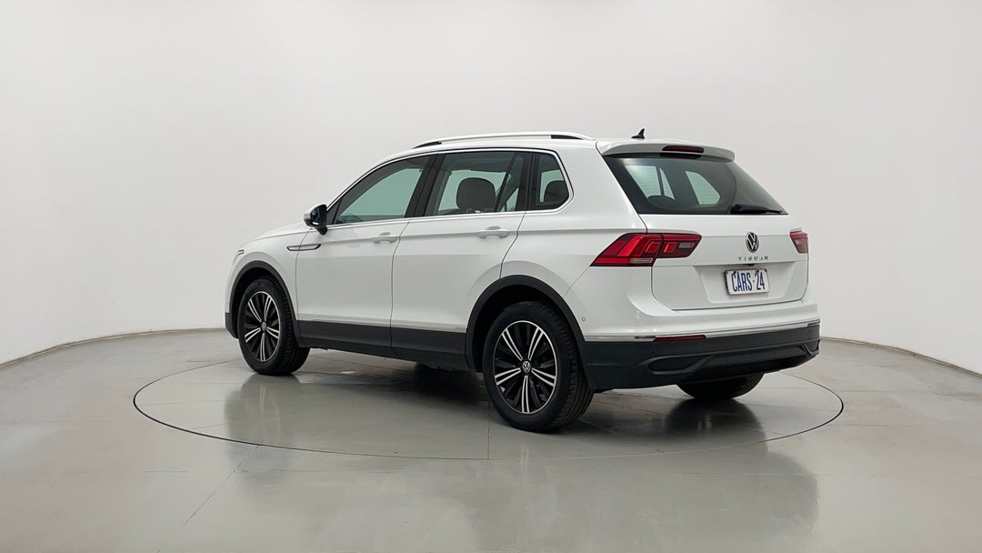 Left Back Diagonal (45- Degree) View