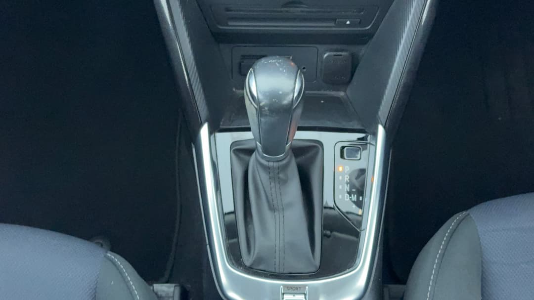 2016 Mazda Mazda2 Maxx, Automatic, 128985 km, Gear Lever 